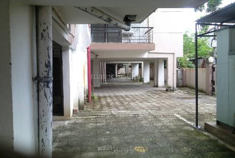 Parking Area in Lemon Tree