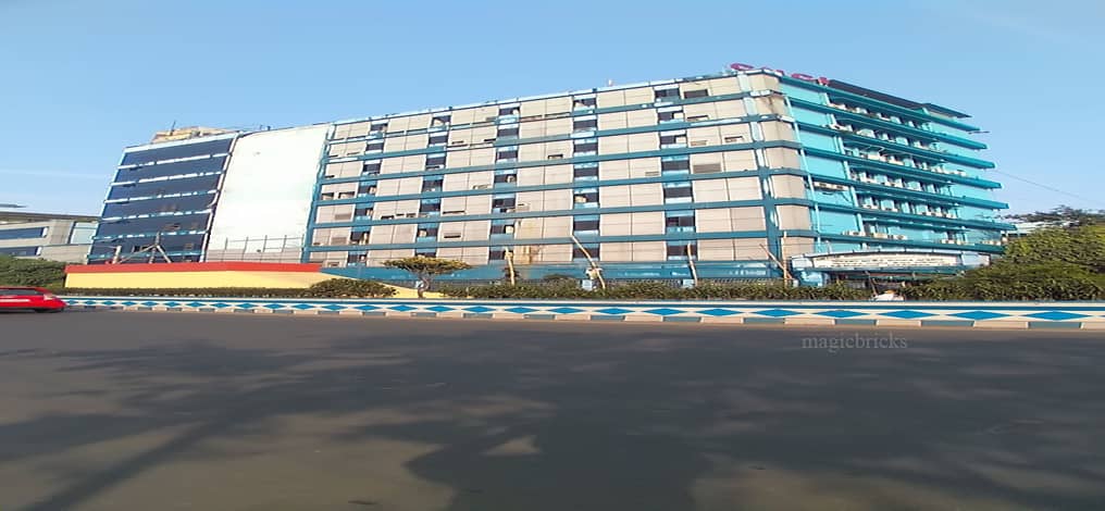 hospitals in Ashutosh Mukherjee Road