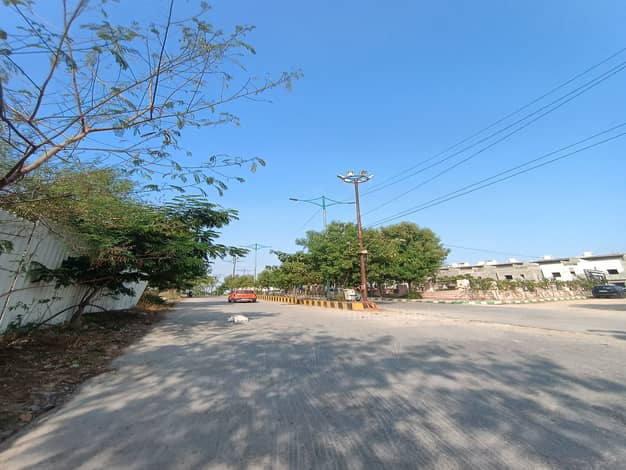 roads in Chitrapuri Colony