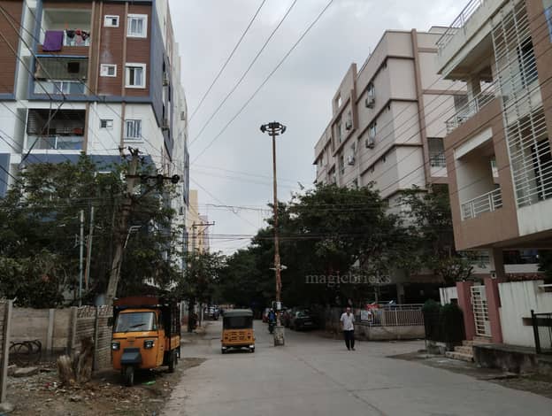street lights in Muppas Panchavati Colony