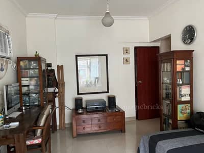 2BHK Multistorey Apartment for Resale in Amber Apartment at Bandra West