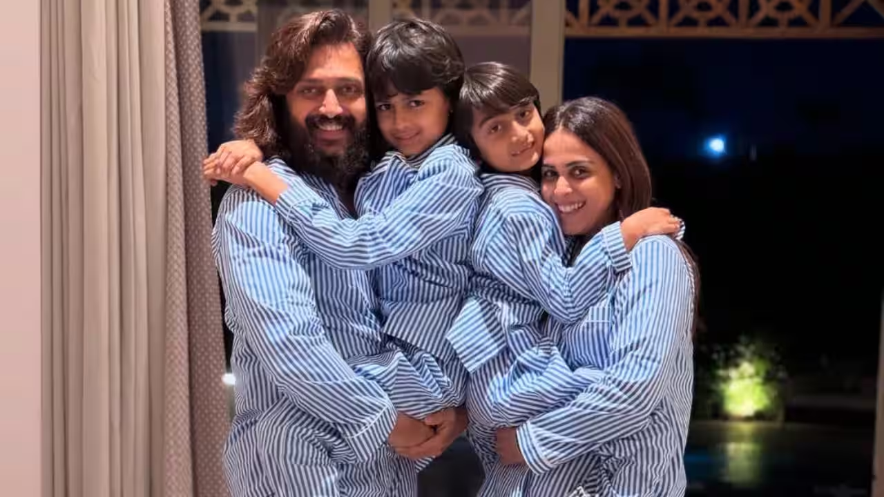 Riteish Deshmukh with his family. (Instagram/@geneliad)